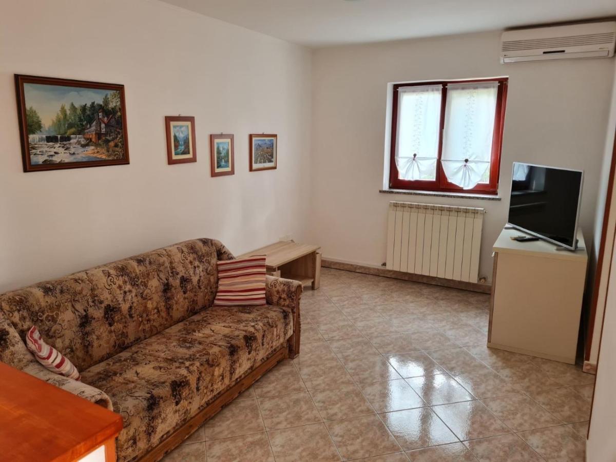 Apartment Ornela อูมัค ภายนอก รูปภาพ